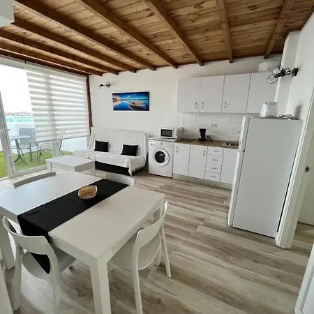 Avenida Apartment *