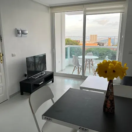 Avenida Apartment *